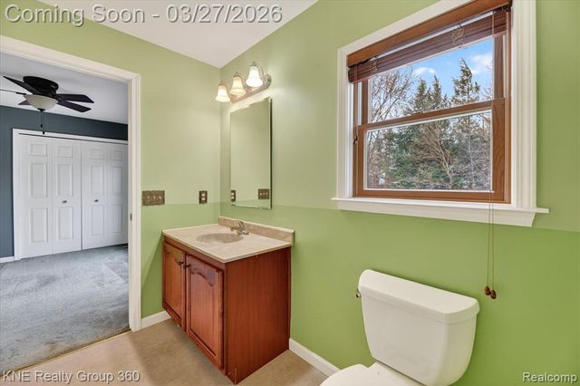 1525 Shoreline Drive, Hartland, MI 48353