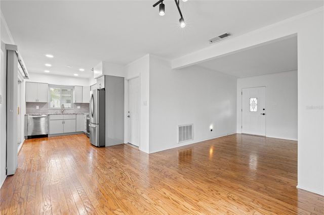 1961 42ND STREET N, St Petersburg, FL 33713