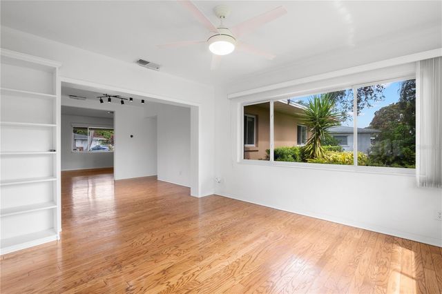 1961 42ND STREET N, St Petersburg, FL 33713