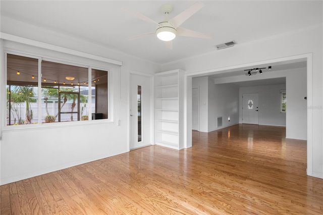 1961 42ND STREET N, St Petersburg, FL 33713