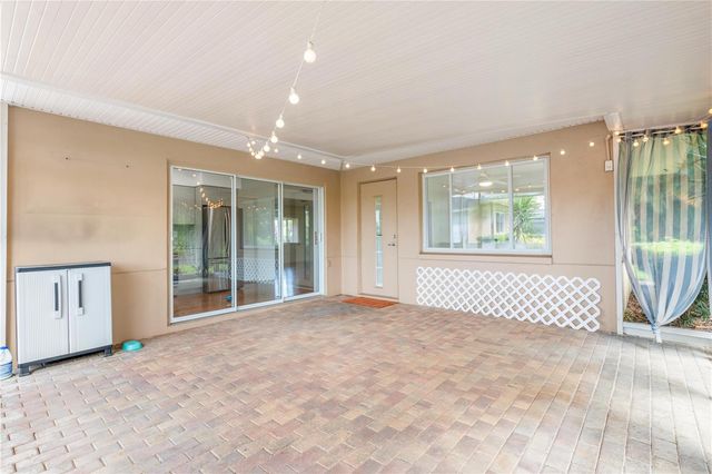 1961 42ND STREET N, St Petersburg, FL 33713