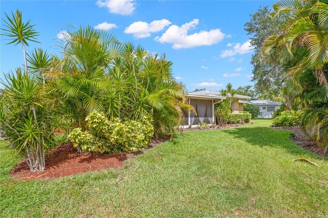 1961 42ND STREET N, St Petersburg, FL 33713