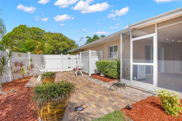 1961 42ND STREET N, St Petersburg, FL 33713