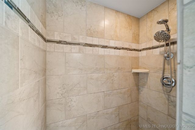 222 E 498 Circle, Pryor, OK 74361