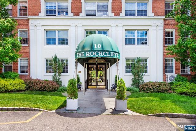 10 Crestmont Road, Montclair, NJ 07042