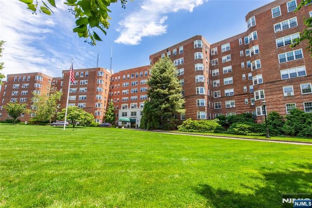 10 Crestmont Road, Montclair, NJ 07042