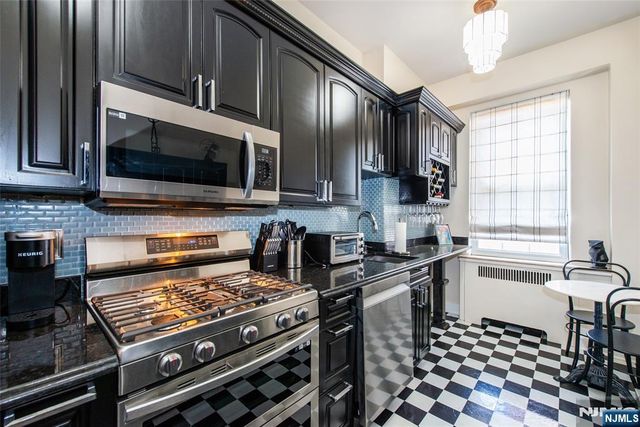 10 Crestmont Road, Montclair, NJ 07042