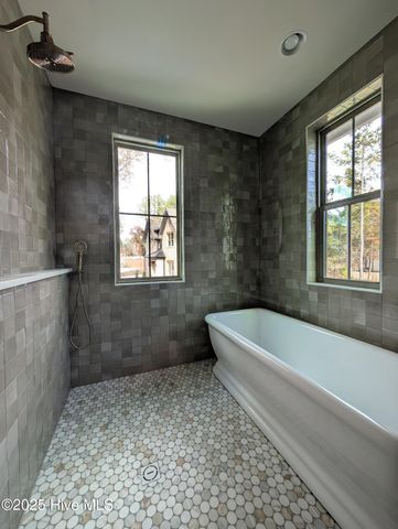 300 Sloan Lane, Pinehurst, NC 28374