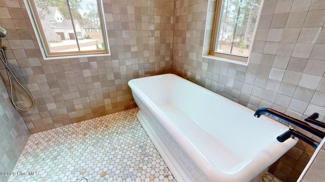 300 Sloan Lane, Pinehurst, NC 28374