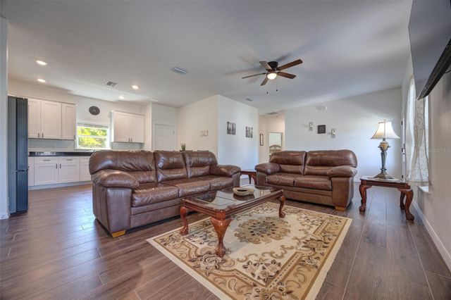 174 DOVER LN, Deland, FL 32724