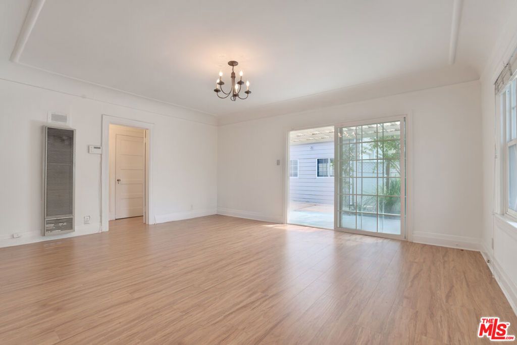 500 N Windsor Boulevard, Los Angeles, CA 90004 — photo 3