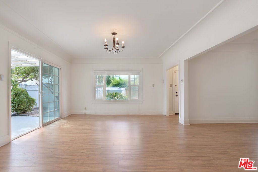 500 N Windsor Boulevard, Los Angeles, CA 90004 — photo 4