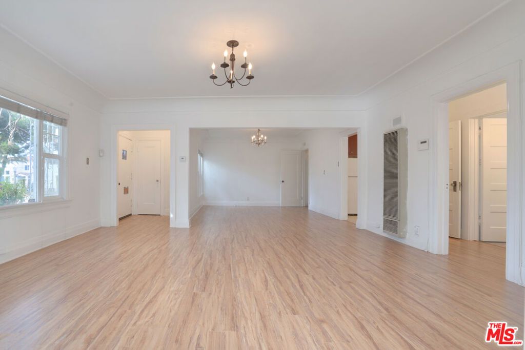 500 N Windsor Boulevard, Los Angeles, CA 90004 — photo 5