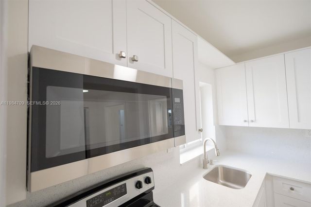 2675 SW 24th Ter, Miami, FL 33145