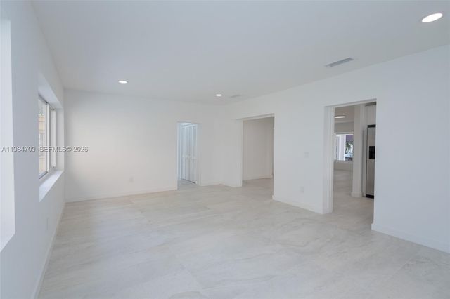 2675 SW 24th Ter, Miami, FL 33145