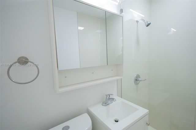 2675 SW 24th Ter, Miami, FL 33145