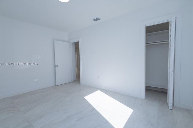 2675 SW 24th Ter, Miami, FL 33145