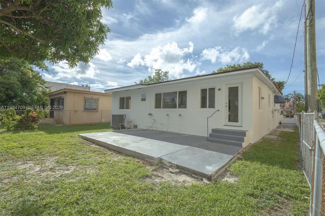 2675 SW 24th Ter, Miami, FL 33145