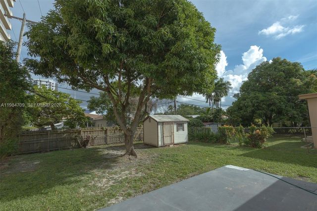 2675 SW 24th Ter, Miami, FL 33145