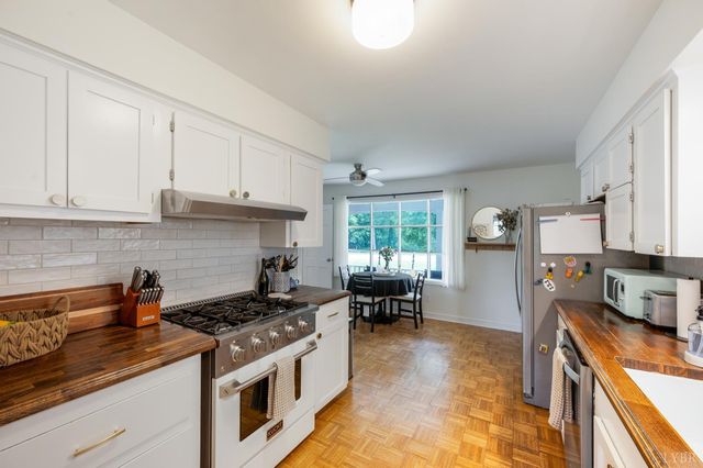 6012 Rhonda Road, Lynchburg, VA 24502