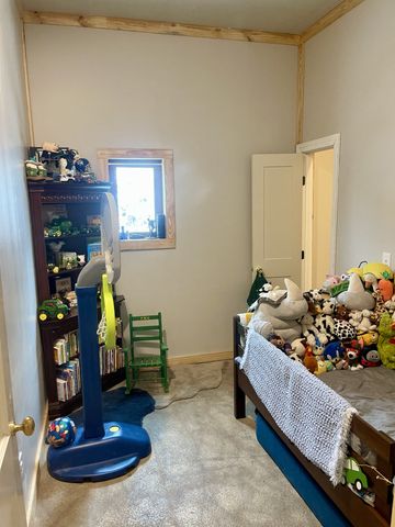 75 New Harmony Rd, Lafayette, TN 37083