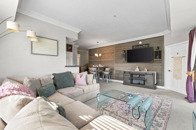 38 Village Road 402, Middleton, MA 01949
