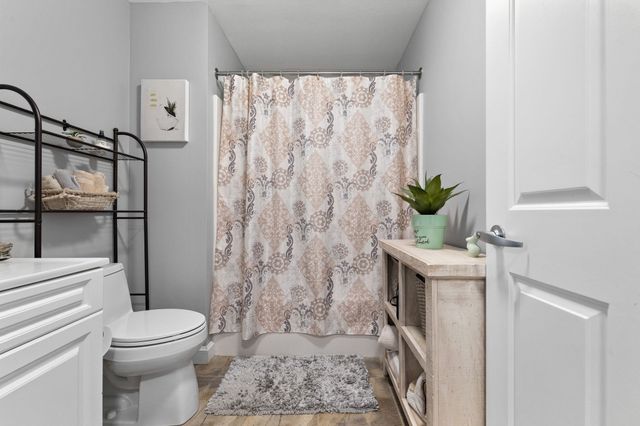 38 Village Road 402, Middleton, MA 01949