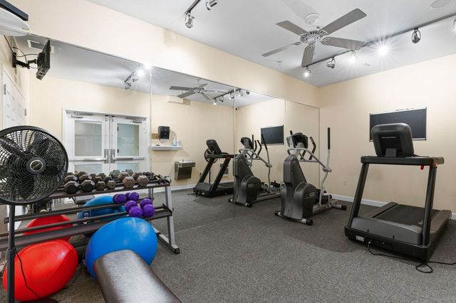 38 Village Road 402, Middleton, MA 01949
