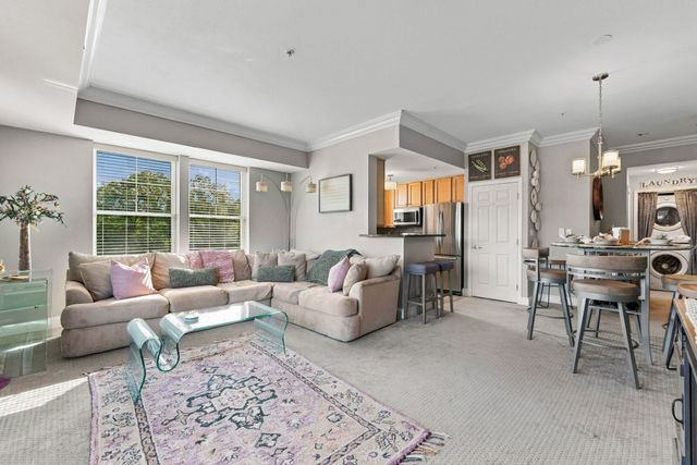 38 Village Road 402, Middleton, MA 01949