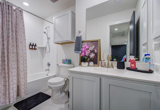 6303 Spanish Moss Drive, Pearland, TX 77584