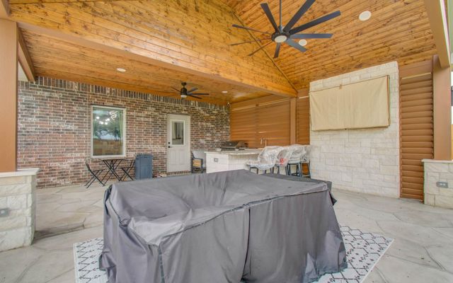 6303 Spanish Moss Drive, Pearland, TX 77584
