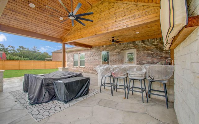 6303 Spanish Moss Drive, Pearland, TX 77584