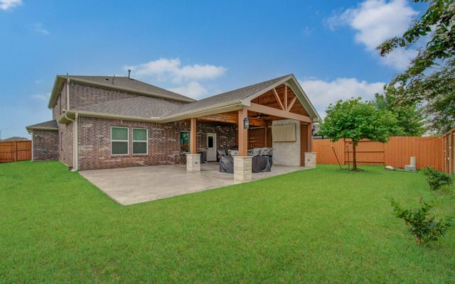 6303 Spanish Moss Drive, Pearland, TX 77584