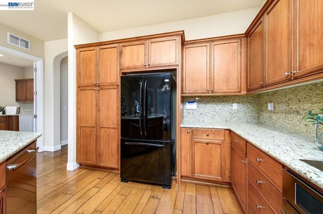 1033 Malbec Ln, Brentwood, CA 94513