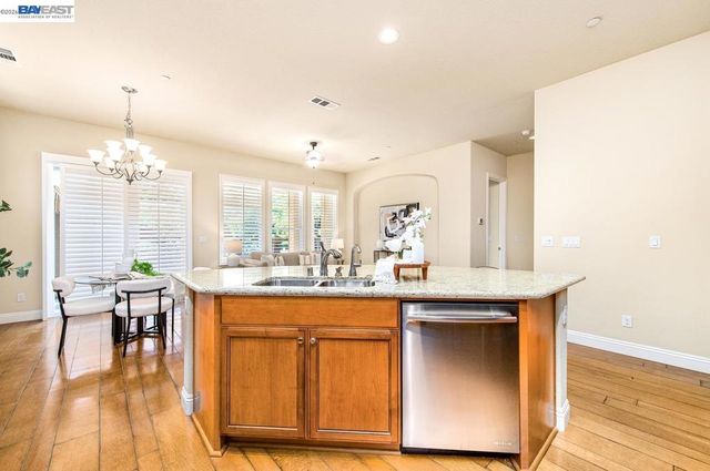 1033 Malbec Ln, Brentwood, CA 94513