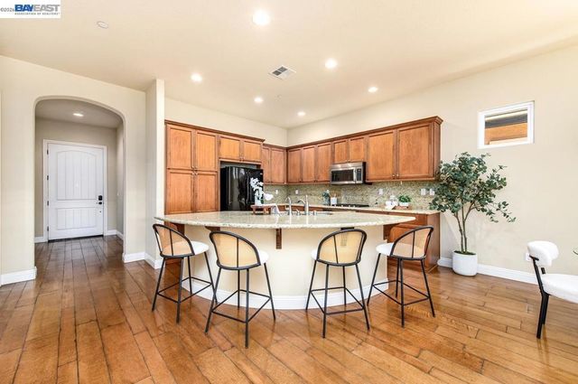 1033 Malbec Ln, Brentwood, CA 94513