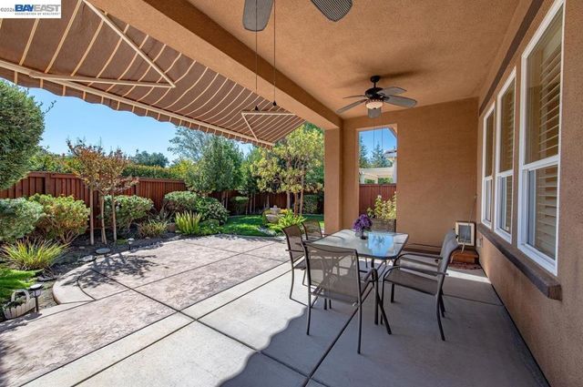 1033 Malbec Ln, Brentwood, CA 94513