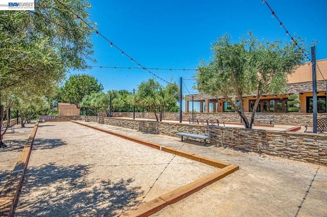 1033 Malbec Ln, Brentwood, CA 94513