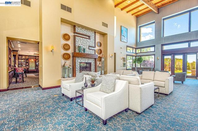 1033 Malbec Ln, Brentwood, CA 94513
