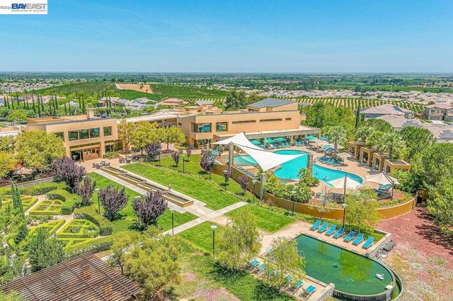 1033 Malbec Ln, Brentwood, CA 94513