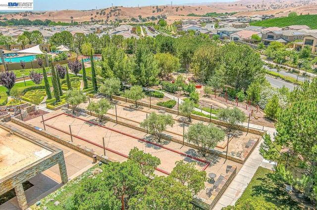 1033 Malbec Ln, Brentwood, CA 94513