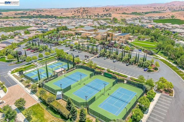 1033 Malbec Ln, Brentwood, CA 94513
