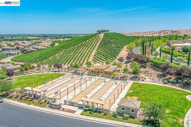 1033 Malbec Ln, Brentwood, CA 94513