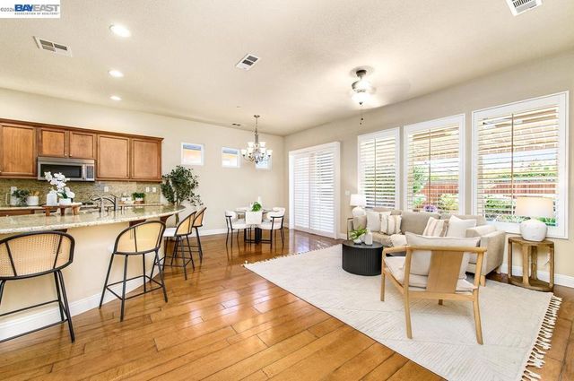1033 Malbec Ln, Brentwood, CA 94513