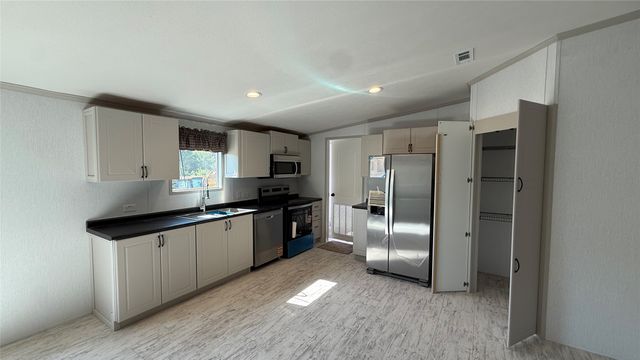 244 Overland Trail, Bridgeport, TX 76426
