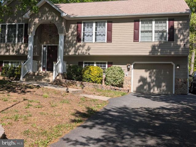 305 BIRDIE RD, Locust Grove, VA 22508