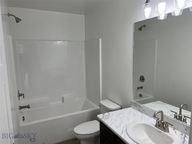 500 Edgar Street C, Belgrade, MT 59714