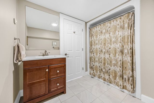 37 Pelton St, Boston, MA 02132