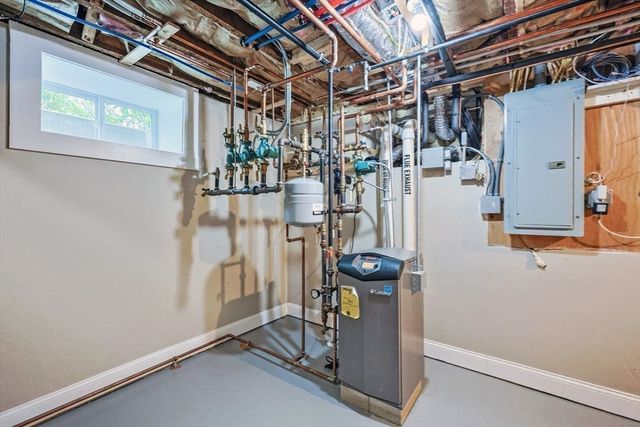 37 Pelton St, Boston, MA 02132