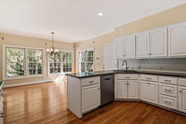 117 Drayton Drive, Summerville, SC 29483